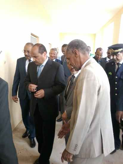 محمد الشيخ يرافق الرئيس في تجوله بإعدادية الدار البيضاء اليوم 