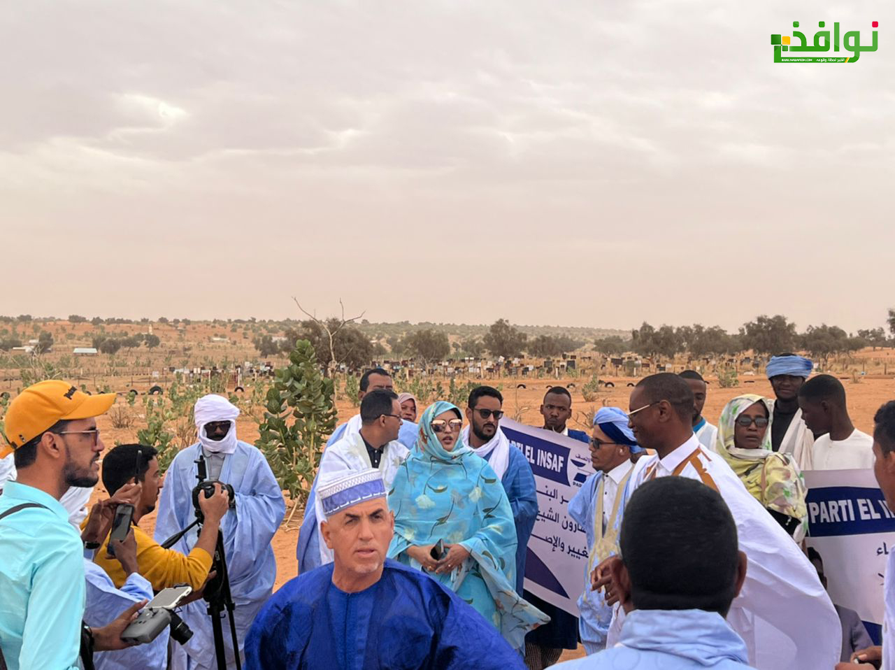 جانب من الاستقبال ومن ورائه تبدو المقبرة 