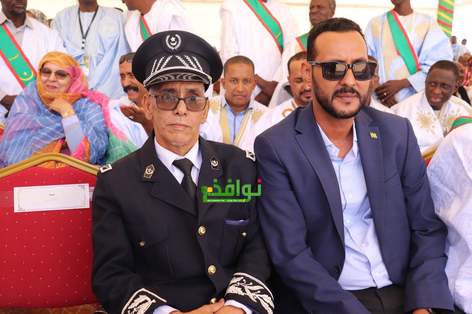 المرحوم يبدو في يسار الصورة خلال افتتاح مهرجان جول