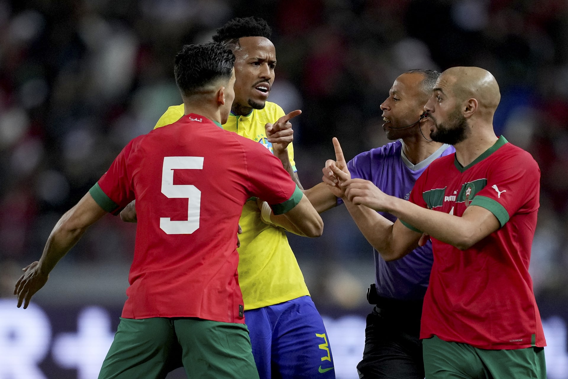 قطر والمغرب يستهلان مشوارهما في كأس العالم بتعادلين ثمينين