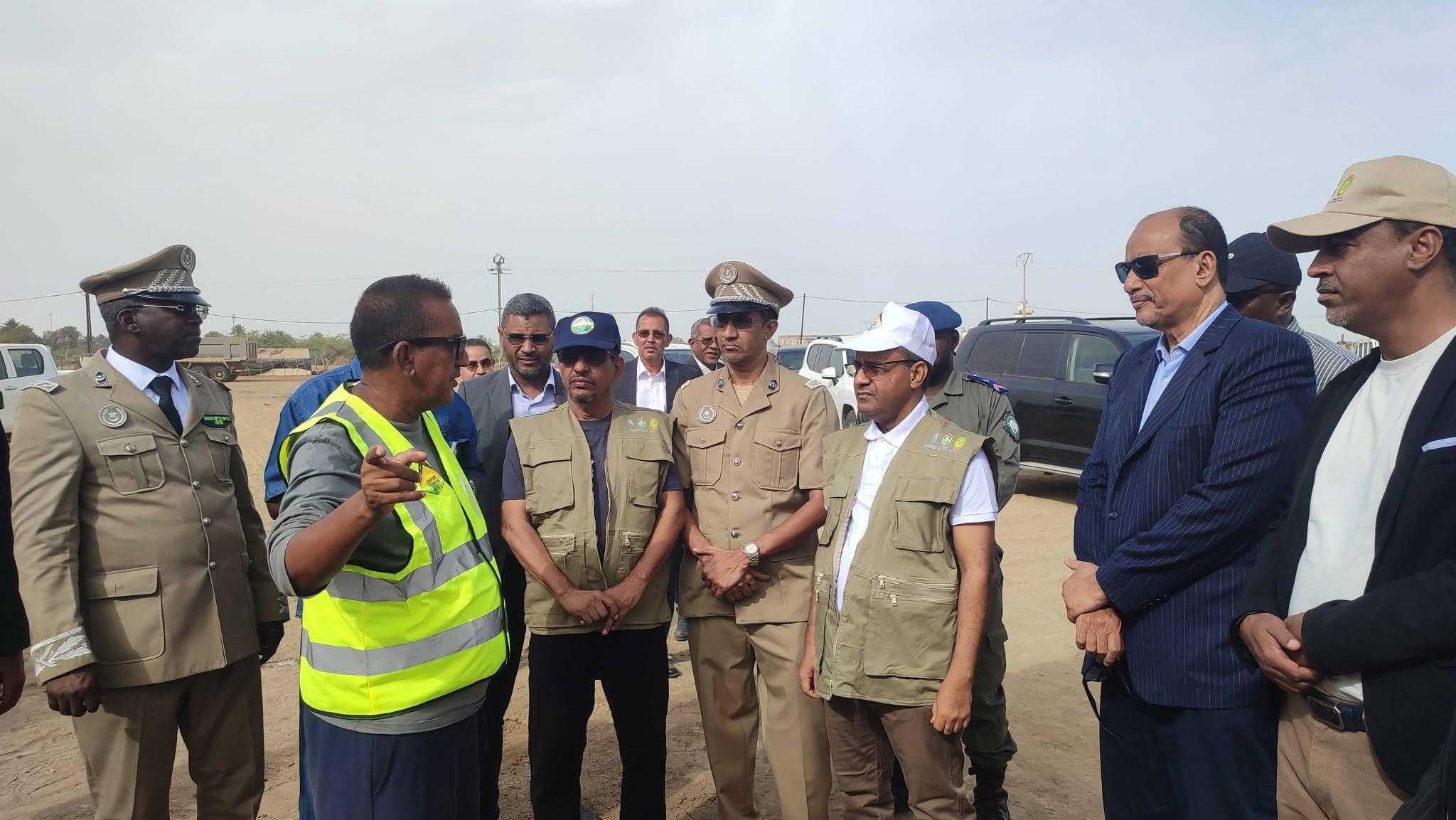 وزير الزراعة والسيادة الغذائية يتفقد عمليات فك العزلة في قرى بغداد بروصو/ صور