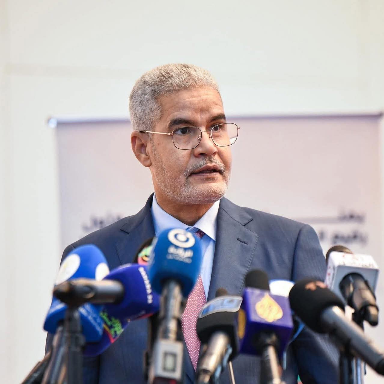 وزير سابق: دعاة المأمورية الثالثة لغزواني هم نفسهم دعاتها لعزيز