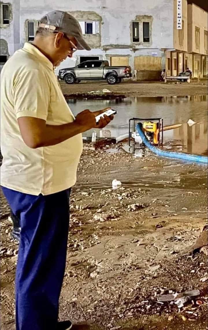 وزير المياه السابق في موسم الأمطار من السنة الماضية
