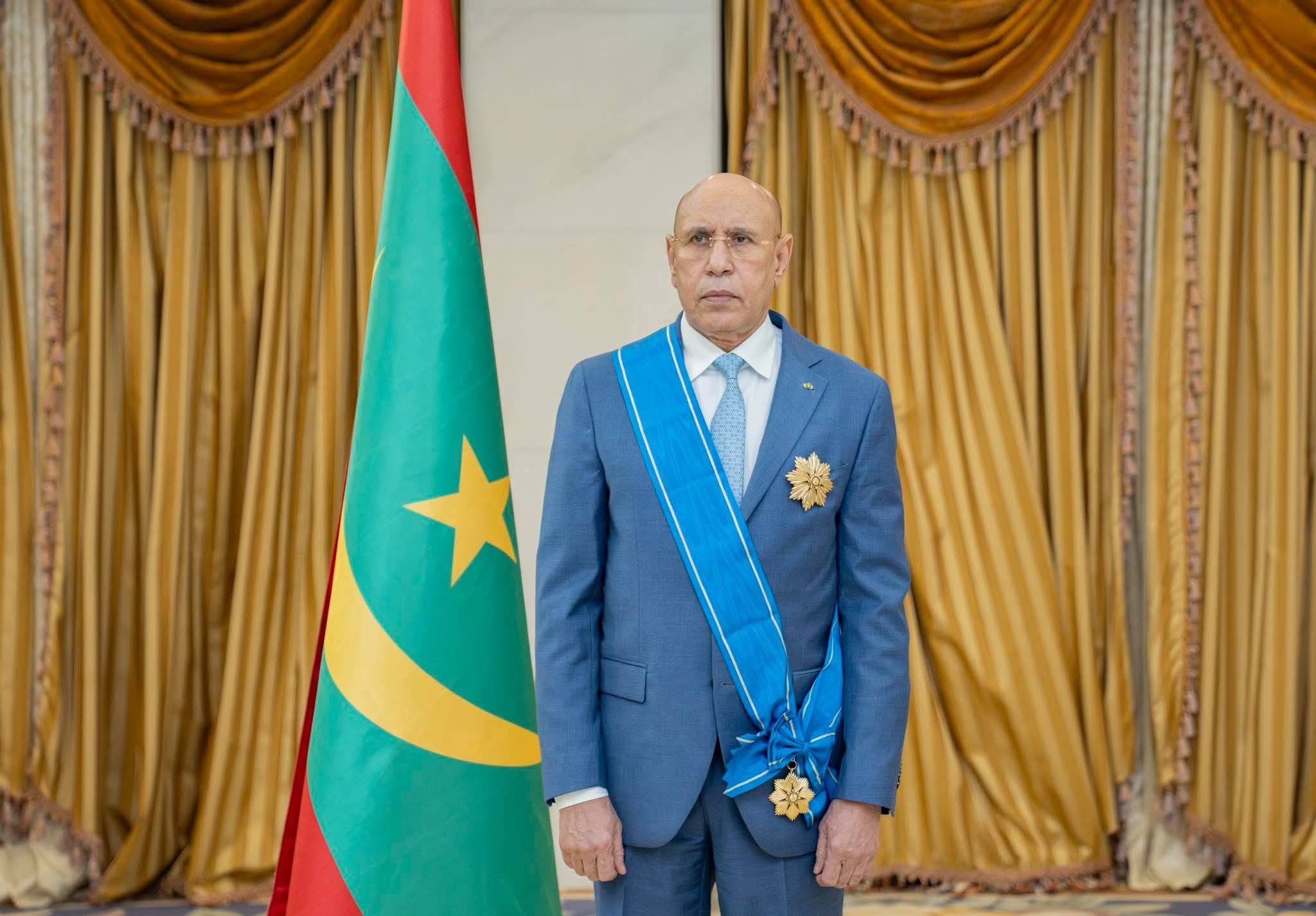 توشيح غزواني بوسام الثريا من قبل الجمعية البرلمانية للفرانكفونية/صور