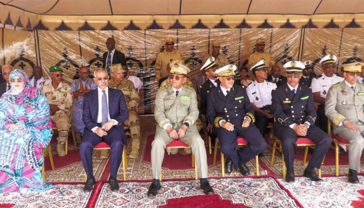 وزير الدفاع يشرف على تخرج دفعات من ضباط البحرية وأطر الصيد